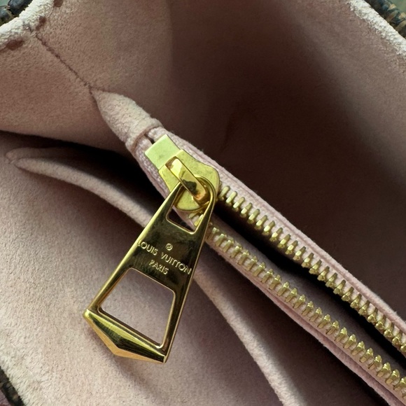 Authentic Louis Vuitton Clapton Shoulder Bag Pink/Brown - Picture 7 of 9